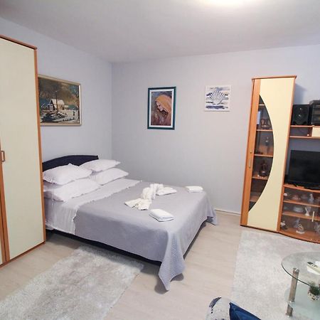 Appartamento Apartman Alka Sinj Esterno foto