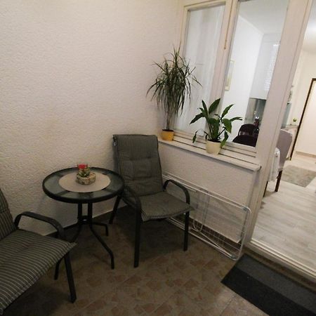 Appartamento Apartman Alka Sinj Esterno foto